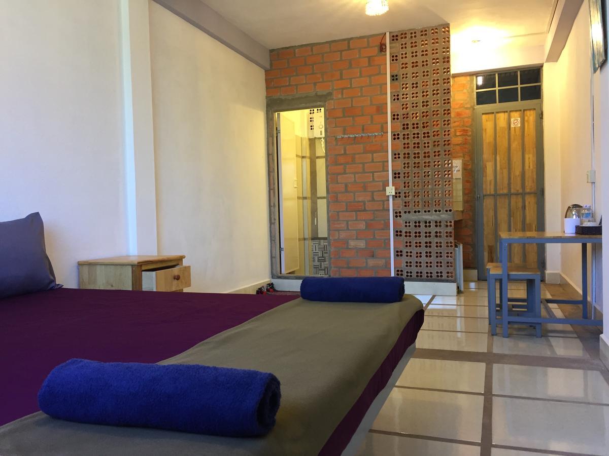 Sevenstars Hostel 시아누크빌 외부 사진